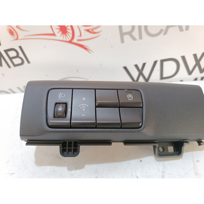 93700-F1AP0WK GRUPPO COMANDI LUCE LUCI KIA SPORTAGE (QL) 1.6 CRDI (2016\2021)