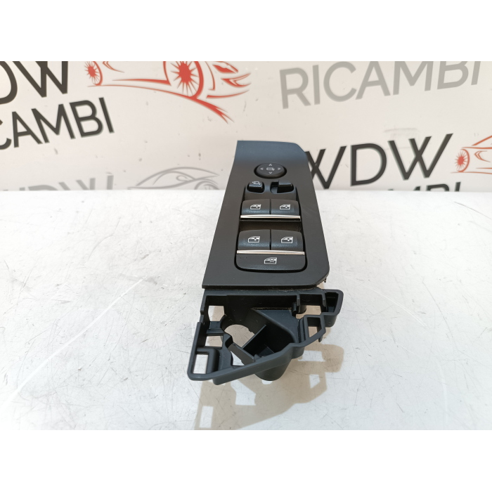 6832729-02 PULSANTIERA ALZAVETRO ANTERIORE SINISTRO BMW X6 G06 F96 (2019\2023)
