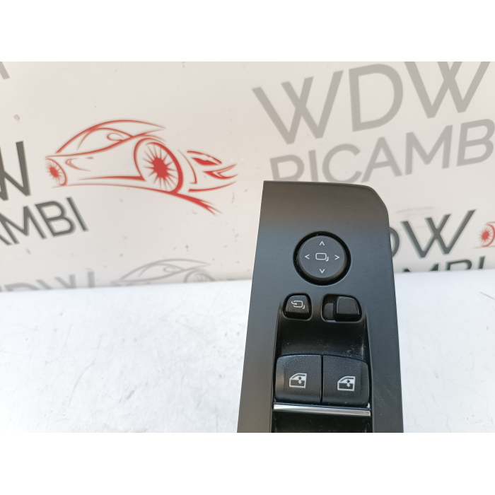6832729-02 PULSANTIERA ALZAVETRO ANTERIORE SINISTRO BMW X6 G06 F96 (2019\2023)