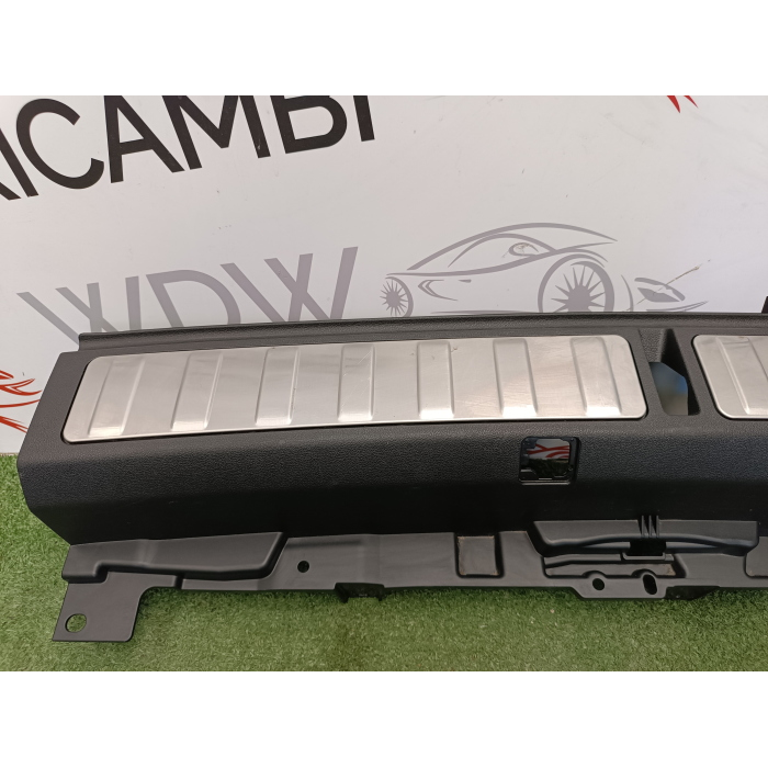7470942 RIVESTIMENTO MASCHERINA BAULE POSTERIORE POST BMW X6 G06 F96 (2019\2023) 