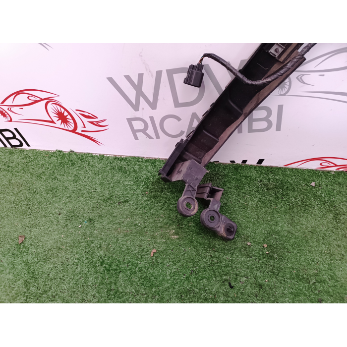 HK83-17B931-AE STAFFA SUPPORTO PARAURTI POSTERIORE SINISTRO JAGUAR F-PACE 2016\2020