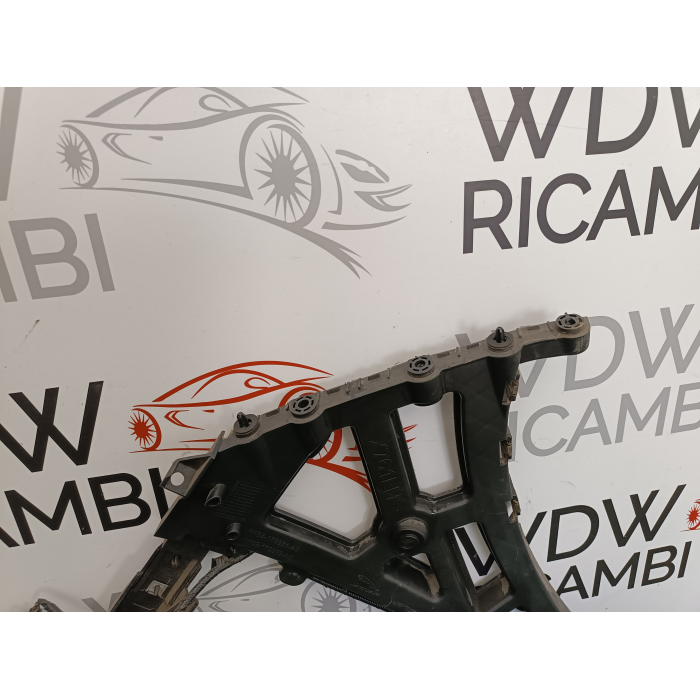 HK83-17B931-AE STAFFA SUPPORTO PARAURTI POSTERIORE SINISTRO JAGUAR F-PACE 2016\2020