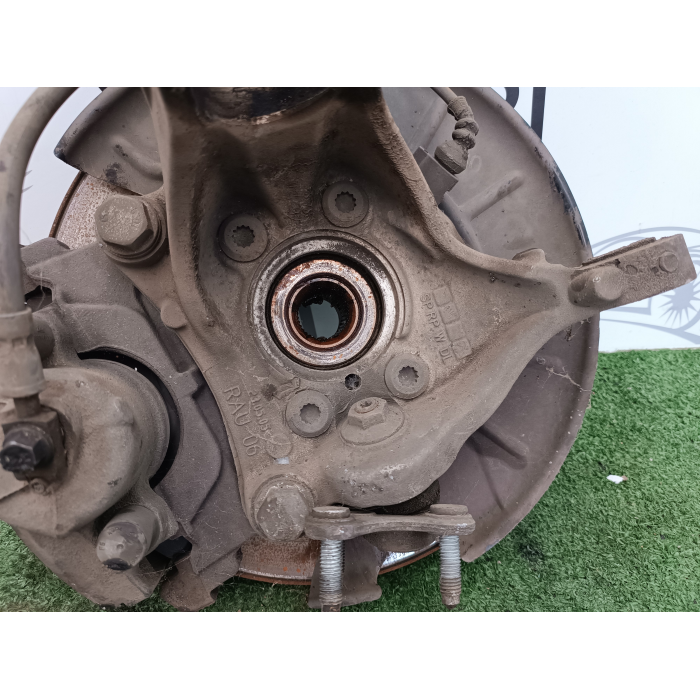 3C0407258F FUSELLO MOZZO MONTANTE ANTERIORE DESTRO VW PASSAT 2.0 TDI (2008\2010) 