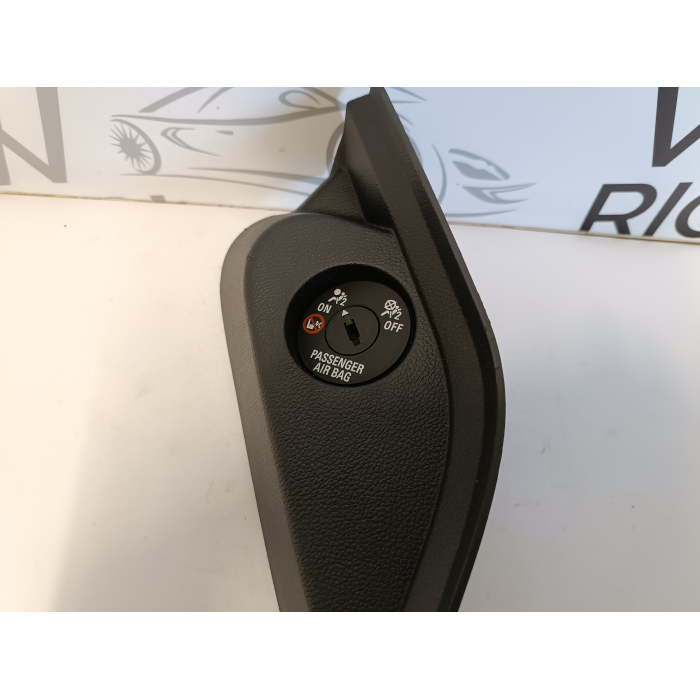 13257544 RIVESTIMENTO DESTRO COMANDO AIRBAG ON - OFF OPEL ASTRA J (2009\2020)