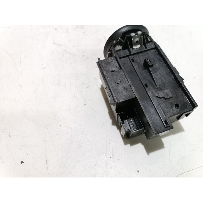 3C0905843R BLOCCHETTO ACCENSIONE CON CHIAVE VW PASSAT 2.0 TDI 2008\2010 33303401