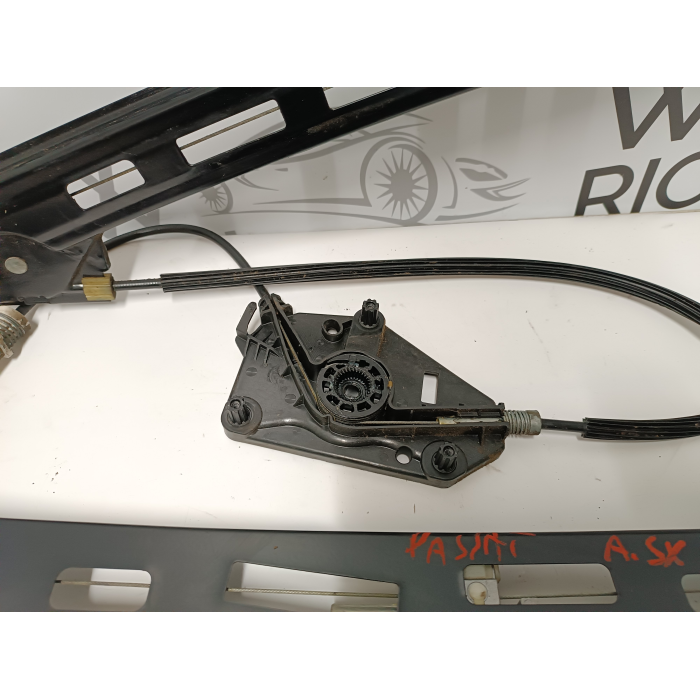 3C8837461G ALZAVETRO ANTERIORE SINISTRO SX VOLKSWAGEN PASSAT B6 2008\2010