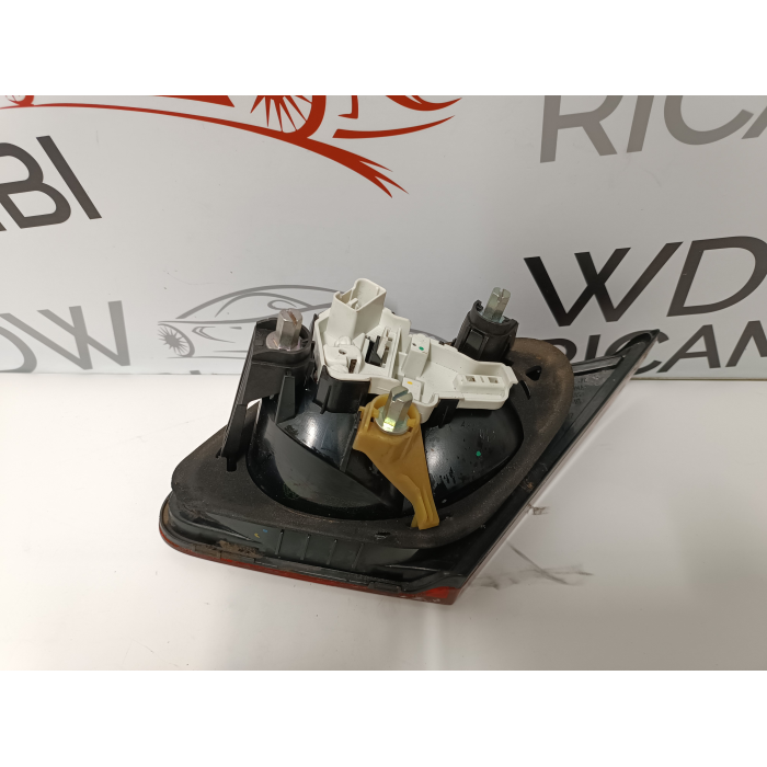 3C8945093D STOP FANALE FANALINO INTERNO POSTERIORE SINISTRO VW PASSAT B6 2008\2010