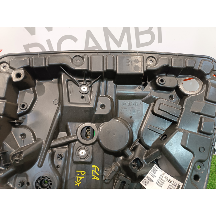 A2477309301 ALZAVETRO POSTERIORE DESTRO MERCEDES GLA (H247) (DAL 2020 IN POI >)