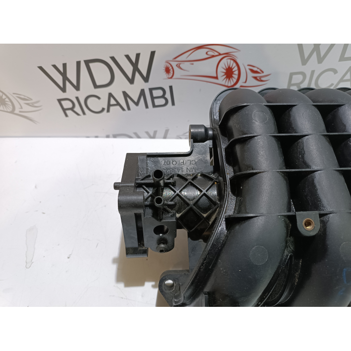MN143823 COLLETTORE ASPIRAZIONE MOTORE MITSUBISHI COLT 1.5 \ 1.3 BENZINA