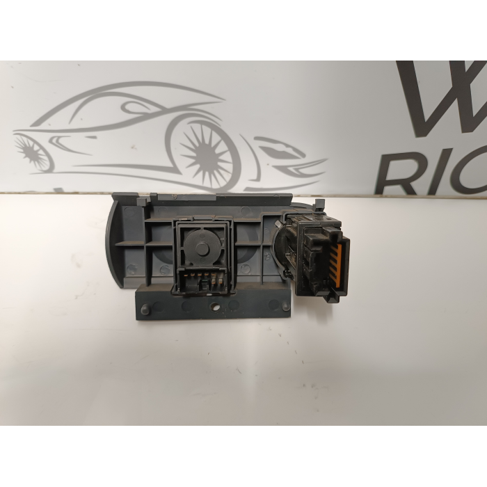 MN148893ZZ INTERRUTTORE PULSANTE SPECCHI FENDINEBBIA SPECCHIETTI MITSUBISHI COLT CZC 