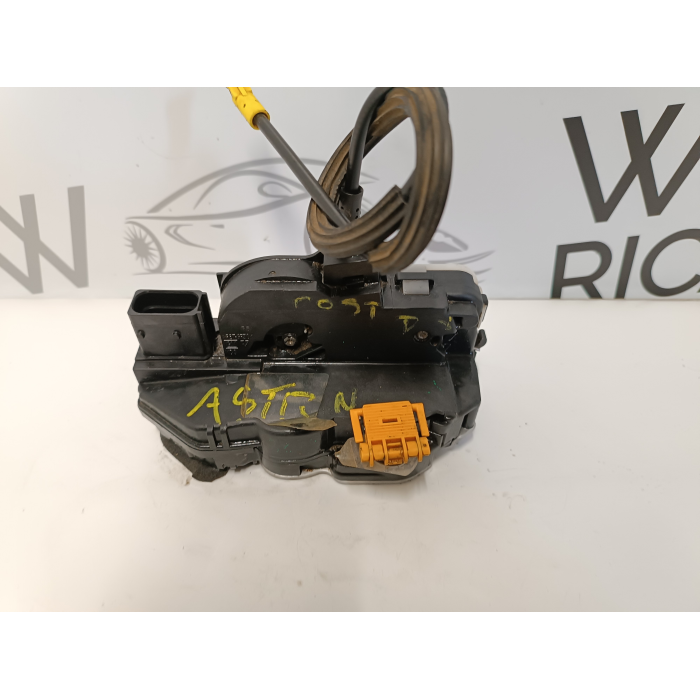 3023880 SERRATURA CHIUSURA ELETTRICA PORTA POSTERIORE DESTRA OPEL ASTRA J 2009-2015 
