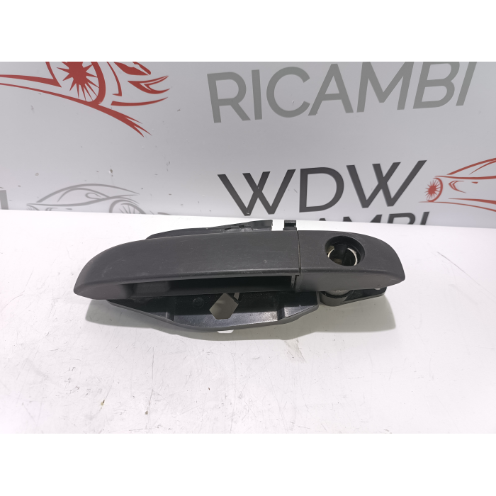 MANIGLIA ESTERNA APRI PORTA ANTERIORE SINISTRO FIAT PANDA (312\319) DAL 2012 IN POI 