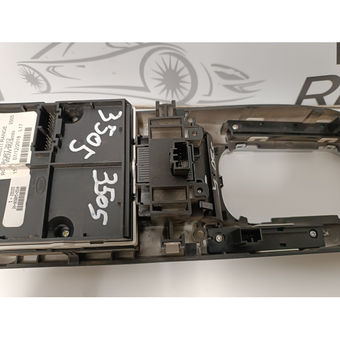 AH3214B596AE PLANCIA CON COMANDI CONTROL CENTRALE RANGE ROVER SPORT 3.0 (2005\2011)