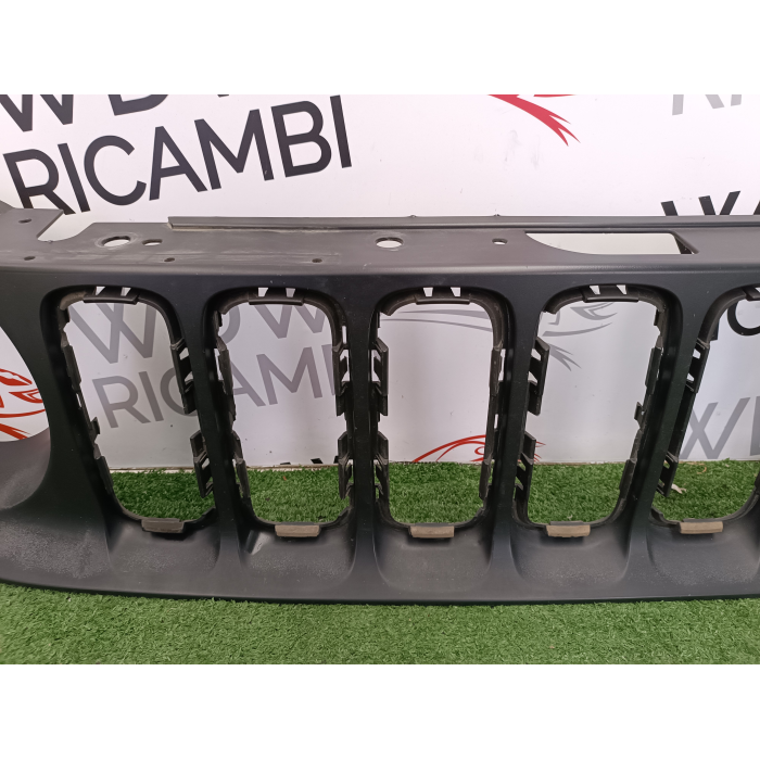 735587825 MASCHERINA GRIGLIA PARAURTI ANTERIORE JEEP RENEGADE (BU) (2014\2018) 