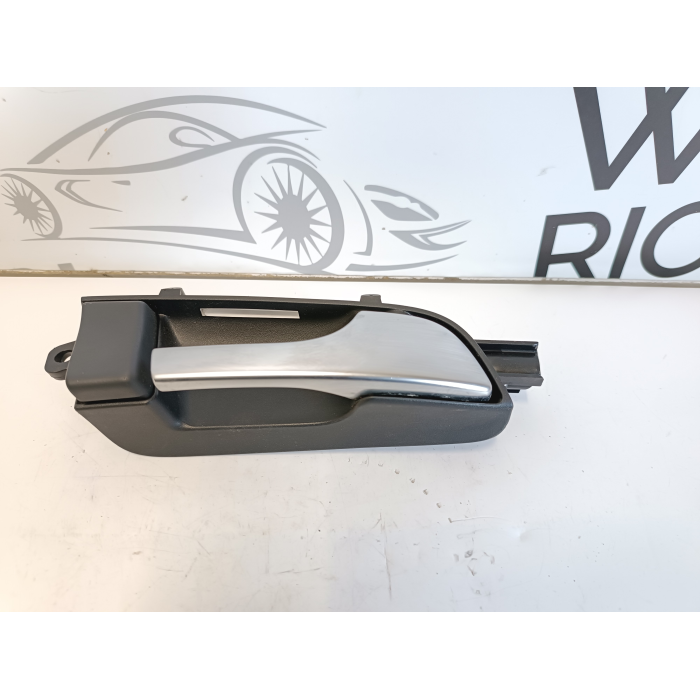 8P3867020B MANIGLIA INTERNA CROMATA PORTA ANTERIORE DESTRA AUDI A3 8P 2003\2007