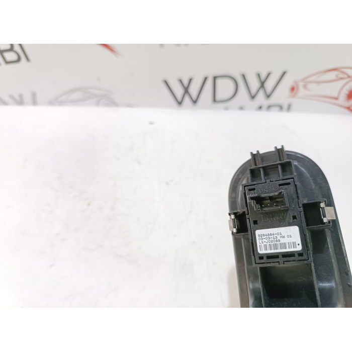 9294884-01 PULSANTE ALZAVETRO ANTERIORE DESTRO MINI COUNTRYMAN (R60) (2010\2016)