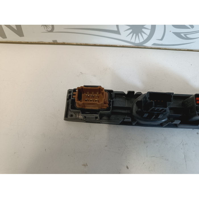R6195340 PULSANTIERA INTERRUTTORE CENTRALE LUCE EMERGENZA RENAULT CLIO II 1998-2001 