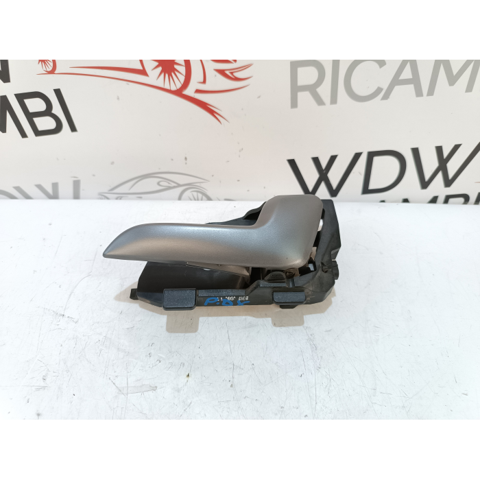 83620-1W010 MANIGLIA INTERNA POSTERIORE DESTRO KIA RIO (UB) 1.1 CRDI (2011\2017)