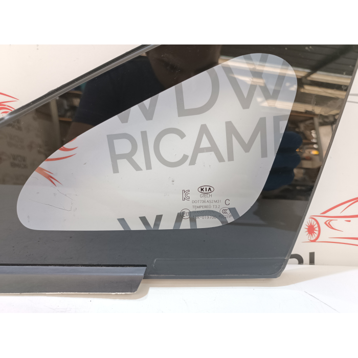 VETRO FISSO PARAFANGO ANTERIORE SINISTRO KIA RIO (UB) 1.1 CRDI (2011\2017)