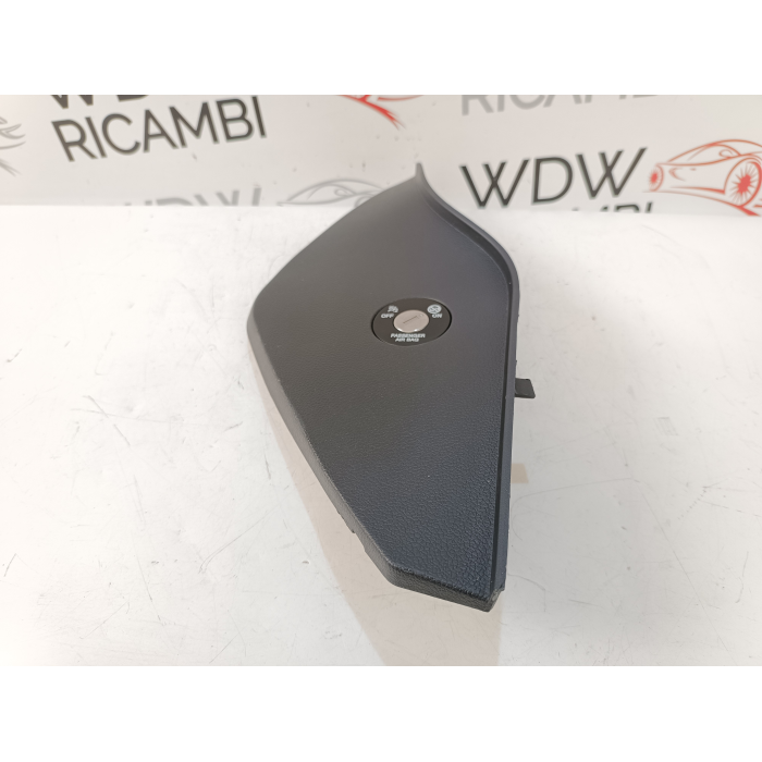 84768-1W100 RIVESTIMENTO CRUSCOTTO LATO DESTRO KIA RIO (UB) 1.1 CRDI (2011\2017)