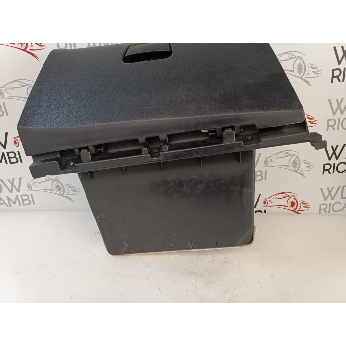 84512-1W010 CASSETTO PORTAOGGETTI LATO DESTRO KIA RIO (UB) 1.1 CRDI (2011\2017)