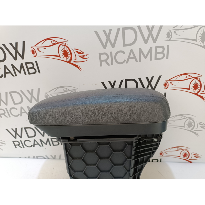 84670-1W000 BRACCIOLO INTERNO IN PELLE KIA RIO (UB) 1.1 CRDI (2011\2017)