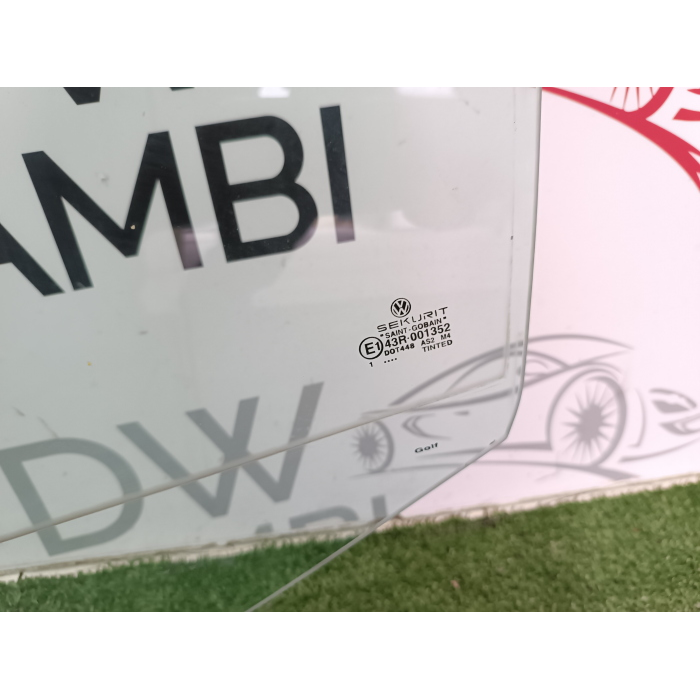 VETRO CRISTALLO SCENDENTE POSTERIORE SINISTRO VW GOLF 4 IV 1.9 TDI (1997\2004)