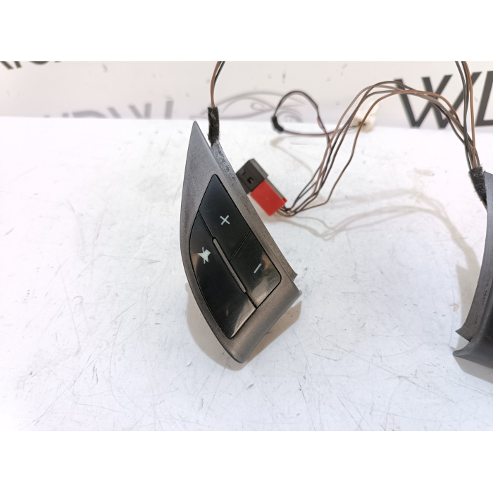 1012836A / 502261 COMANDI AL VOLANTE STEREO FIAT BRAVO 1.4 (2007\2014) 