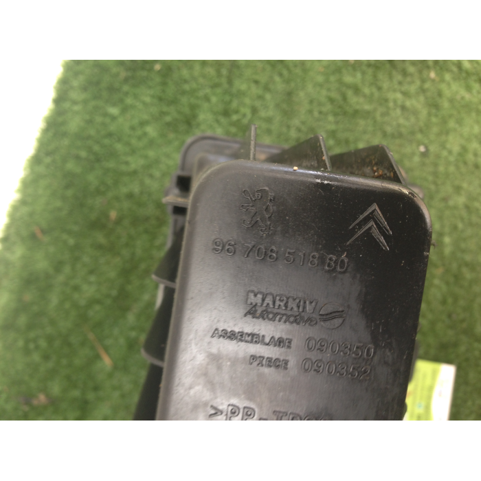 9670851880 SCATOLA FILTRO ARIA CITROEN C3 (A51) 1.2B 12V 82CV DAL 2009 AL 2016