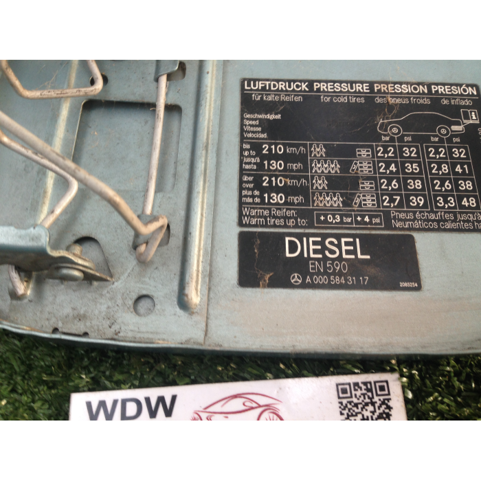 A0005843117 SPORTELLO SPORTELLINO ALETTA CARBURANTE DIESEL MERCEDES CLK (C209)