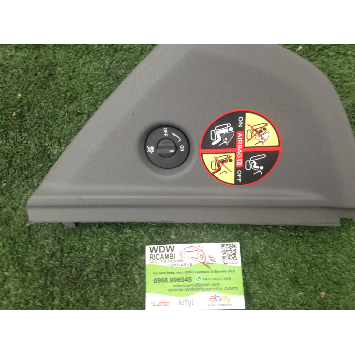 8200169589B MASCHERINA RIVESTIMENTO PULSANTE AIRBAG RENAULT GRAND SCENIC II SERIE