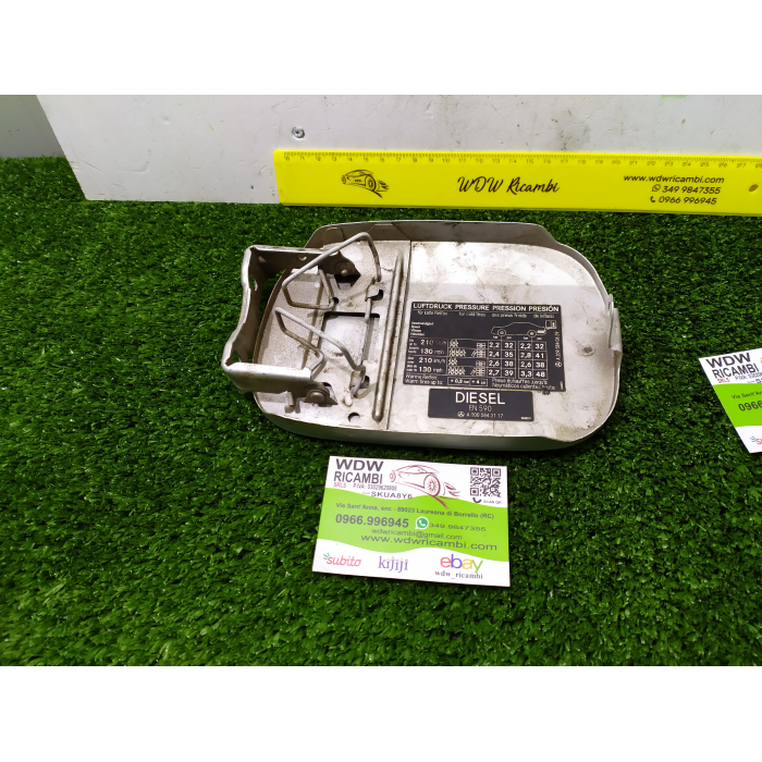 A0005843117 SPORTELLO SPORTELLINO ALETTA CARBURANTE DIESEL MERCEDES CLK (W209)