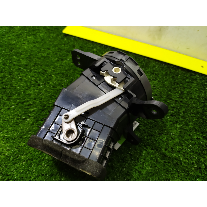97430-1D000 BOCHETTA AREAZIONE LATERALE SINISTRO SX CRUSCOTTO KIA CARENS 2 II SERIE