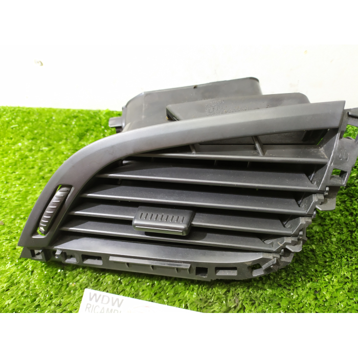BOCCHETTA AERAZIONE ANTERIORE DESTRA CRUSCOTTO A/C STUFA PEUGEOT 207 2009