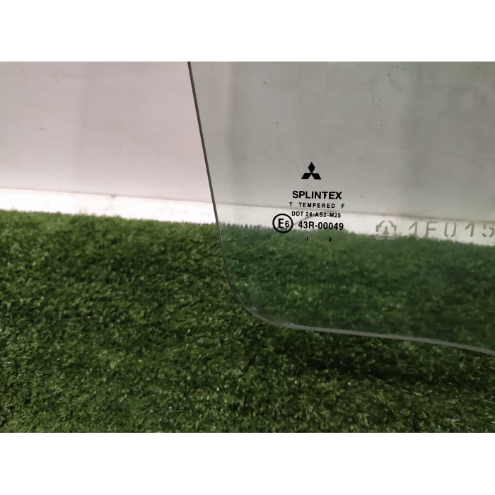 VETRO SCENDENTE PORTA POSTERIORE DESTRO DX MITSUBISHI SPACE STAR 1.9