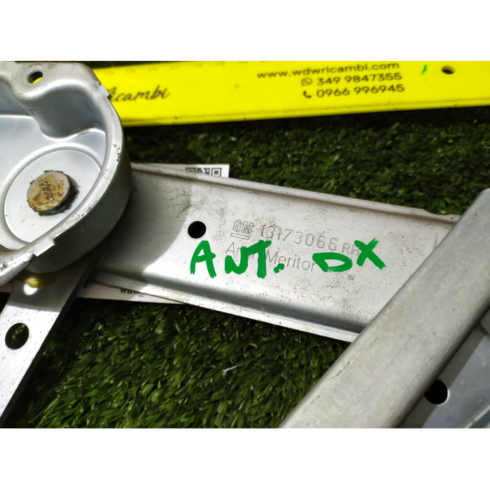 ALZAVETRO ALZACRISTALLO PORTA ANTERIORE ANT DESTRO DX 6PIN OPEL CORSA C