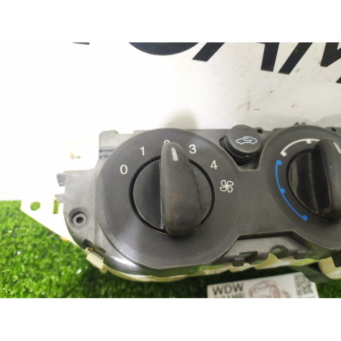 GRUPPO COMANDI CLIMA ARIA CALDA CONDIZIONATA A/C STUFA FORD FOCUS II C307 