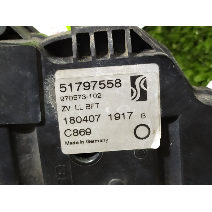 SERRATURA CHIUSURA PORTA ANTERIORE ANT DESTRA DX FIAT GRANDE PUNTO (05-11)