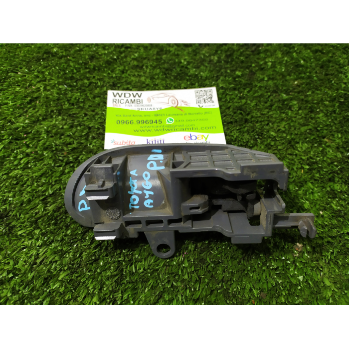 MANIGLIA INTERNO PORTA POSTERIORE POST DESTRA DX TOYOTA AYGO 1° SERIE 