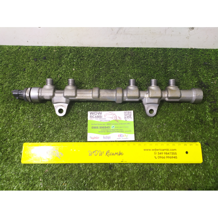 FLAUTO TUBO RAIL GASOLIO CARBURANTE INIETTORE MOTORE FIAT 500L 1.3 MTJ 84CV