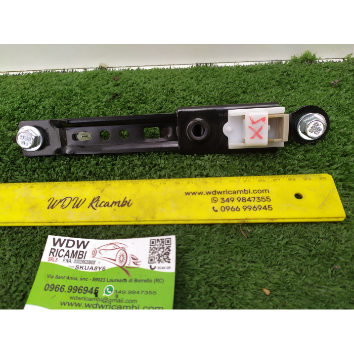GANCIO MONTANTE REGOLAZIONE CINTURA ANTERIORE SINISTRO SX KIA PICANTO