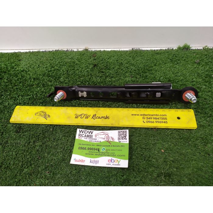 GANCIO MONTANTE REGOLAZIONE CINTURA ANTERIORE SINISTRO SX KIA PICANTO