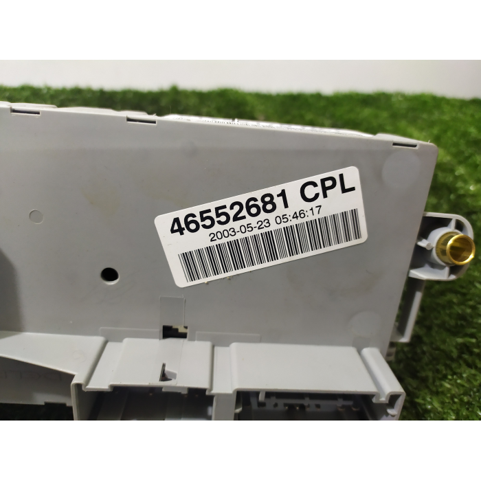 CENTRALINA SCATOLA PORTAFUSIBILI FUSIBILIERA FIAT PUNTO (188) 1.2 (2003\2007)