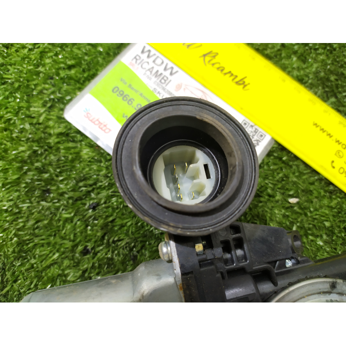 MOTORINO ALZAVETRO ALZACRISTALLO POSTERIORE POST DESTRO DX TOYOTA AURIS