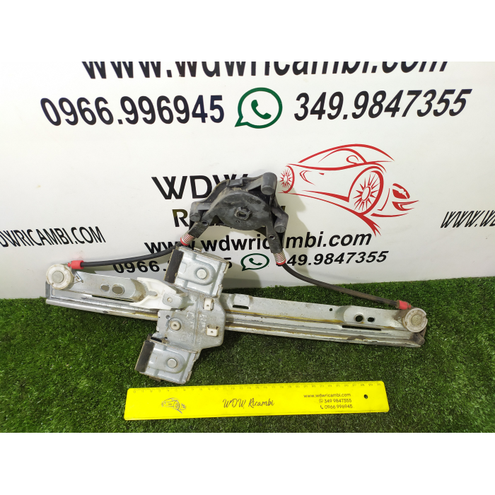 ALZAVETRO ALZACRISTALLO ANTERIORE ANT DESTRO DX FORD FIESTA 6° (2008\2017) 