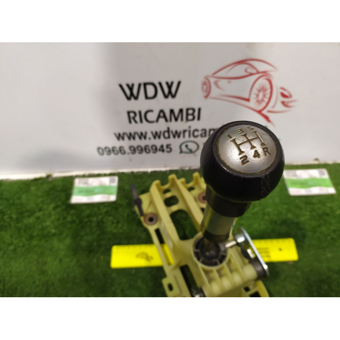 MN178047 LEVA POMELLO CAMBIO MANUALE MITSUBISHI COLT Z30 CZ3 1.3 16V (04-12) 2005