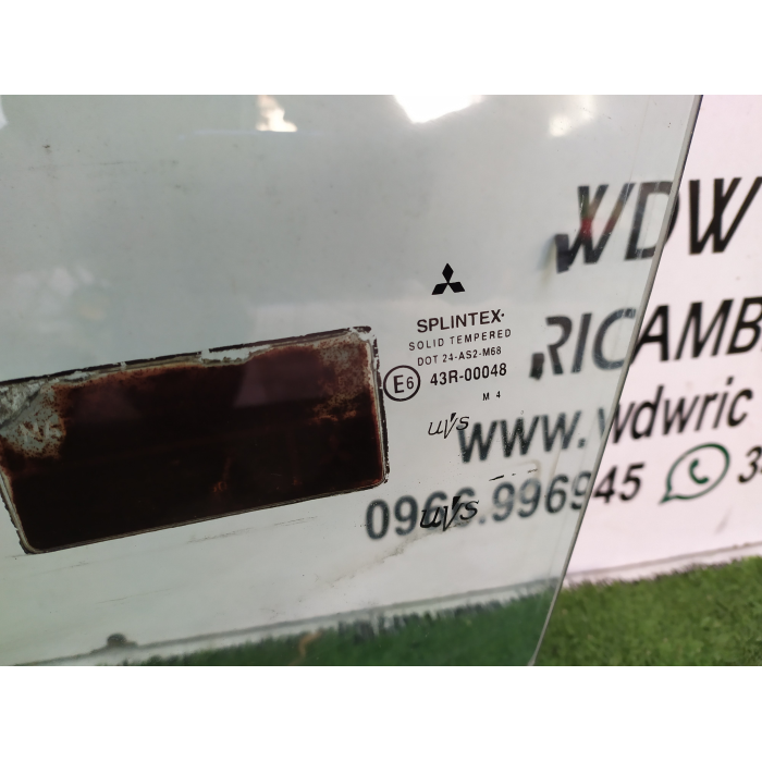 VETRO SCENDENTE PORTA PORTIERA ANTERIORE SINISTRO SX MITSUBISHI COLT Z30 CZ3 1.5 (04-12) 2005