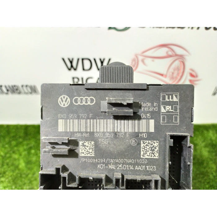 8X0959792F CENTRALINA PORTA PORTIERA ANTERIORE ANT DESTRO DX AUDI A1 2010>