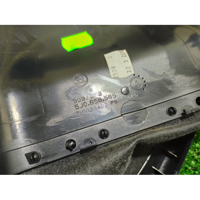 MASCHERINA CORNICE COVER CONTACHILOMETRI QUADRO SKODA FABIA (2007\2014) 