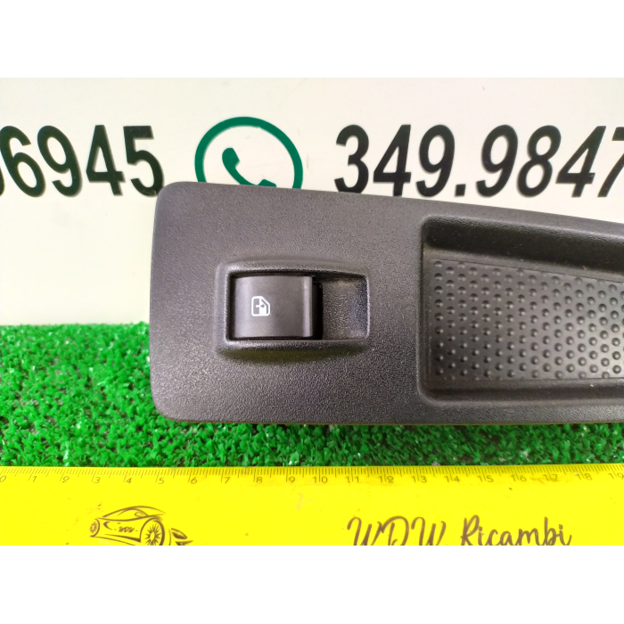 735380448 PULSANTE PULSANTIERA ALZAVETRO PORTA ANTERIORE DESTRO DX FIAT BRAVO 1.9 (2007\2014) 2007
